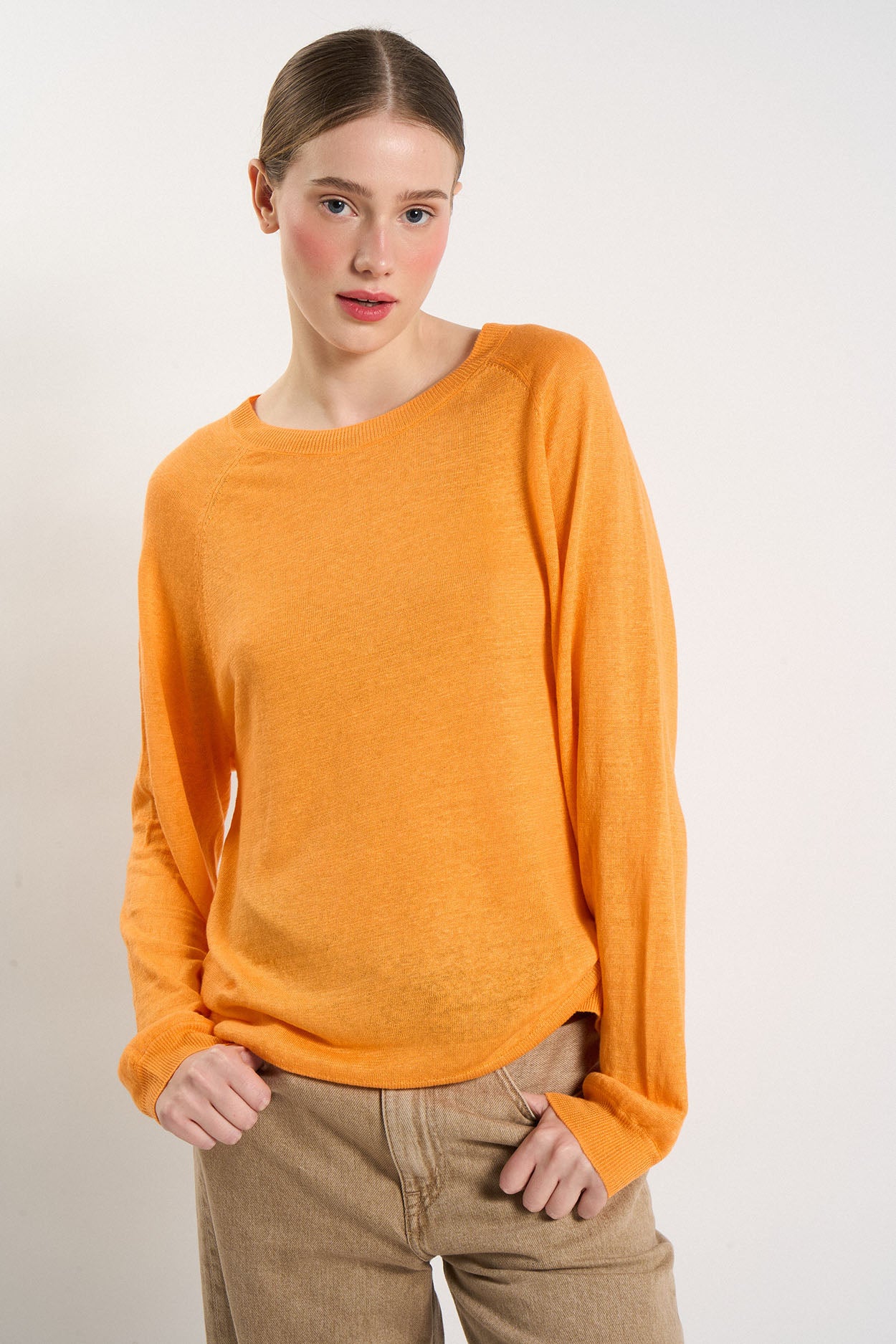 Pull col rond 100% Lin MACALOUETTE Orange fluo - vue 2