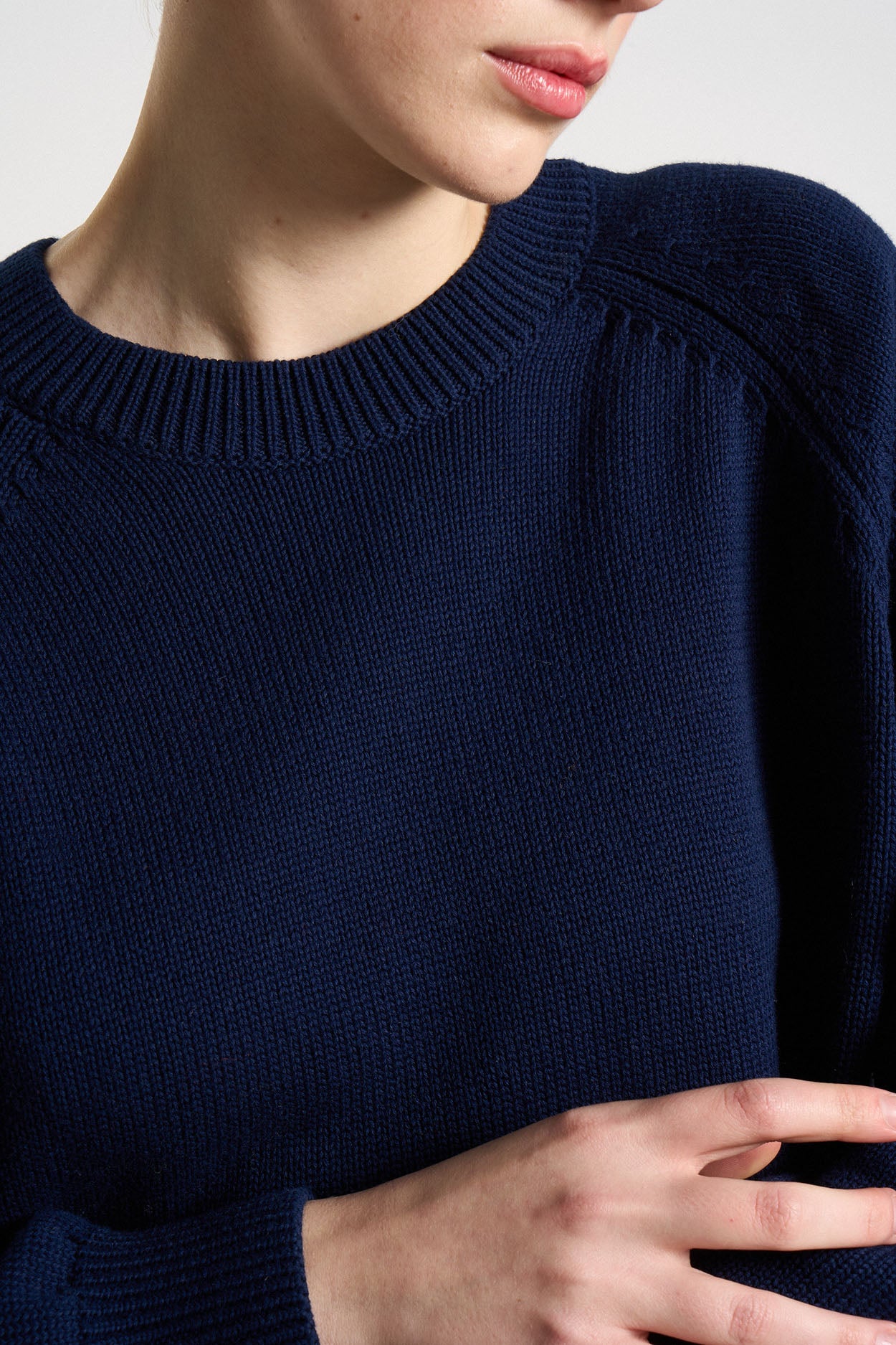 Pull col rond en Coton MOUNIALA Marine - vue 2