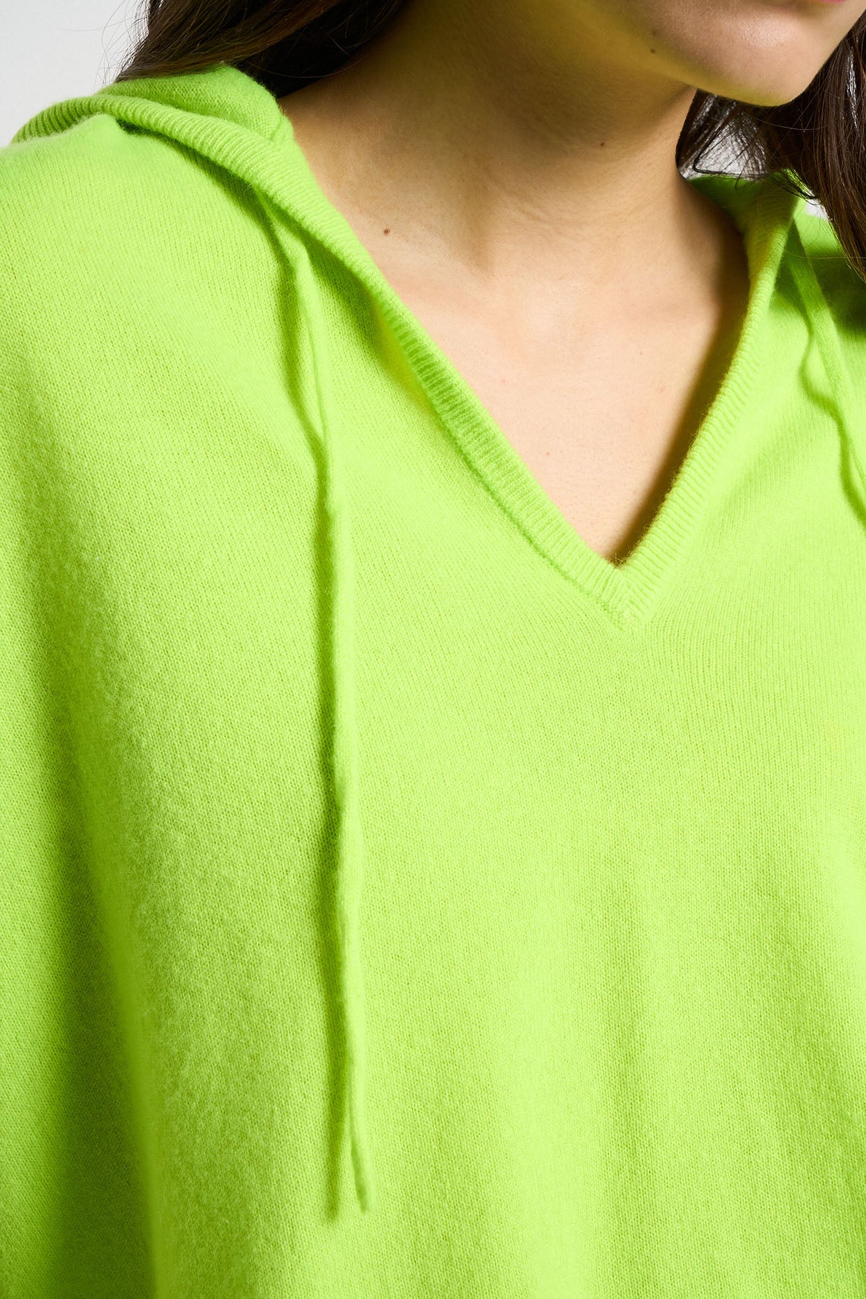 Pull col V hoodie 100% Cachemire MALCOLMA Jaune fluo - vue 2